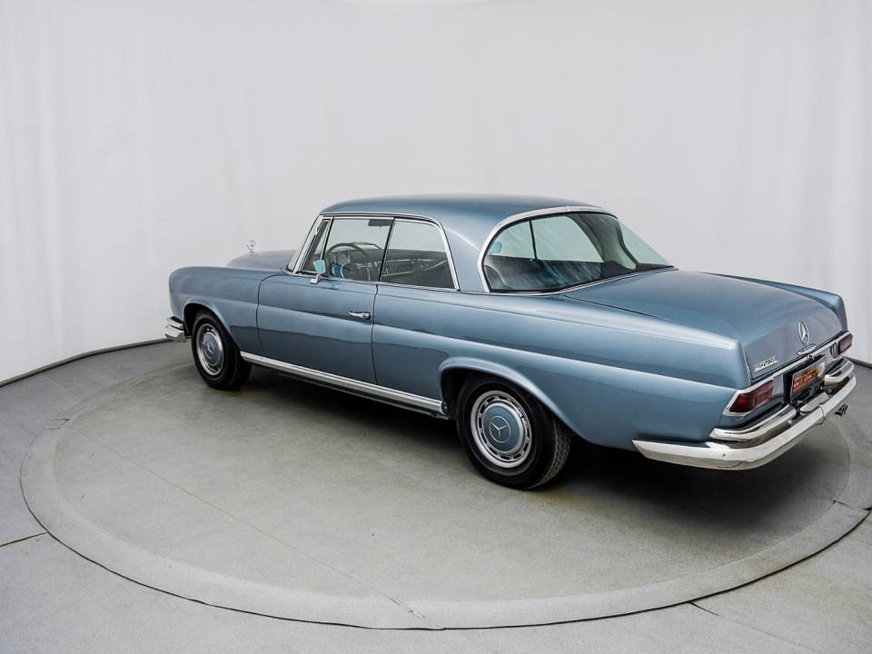 Bild 4/31 von Mercedes-Benz 250 SE (1967)