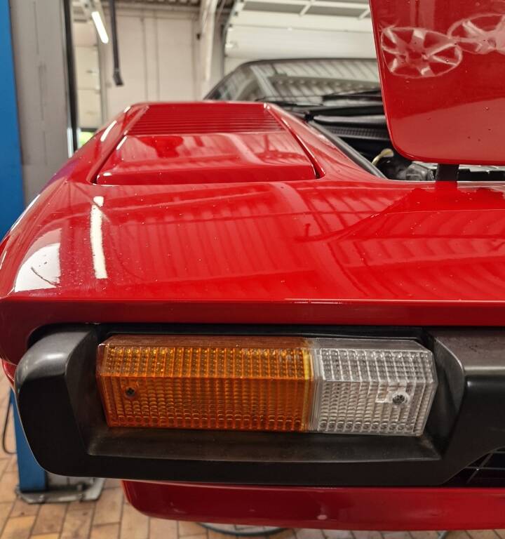 Image 22/82 of Ferrari 308 GTS Quattrovalvole (1983)