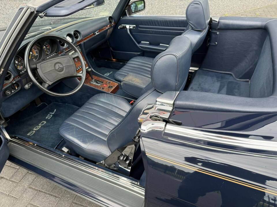 Image 28/50 of Mercedes-Benz 560 SL (1986)