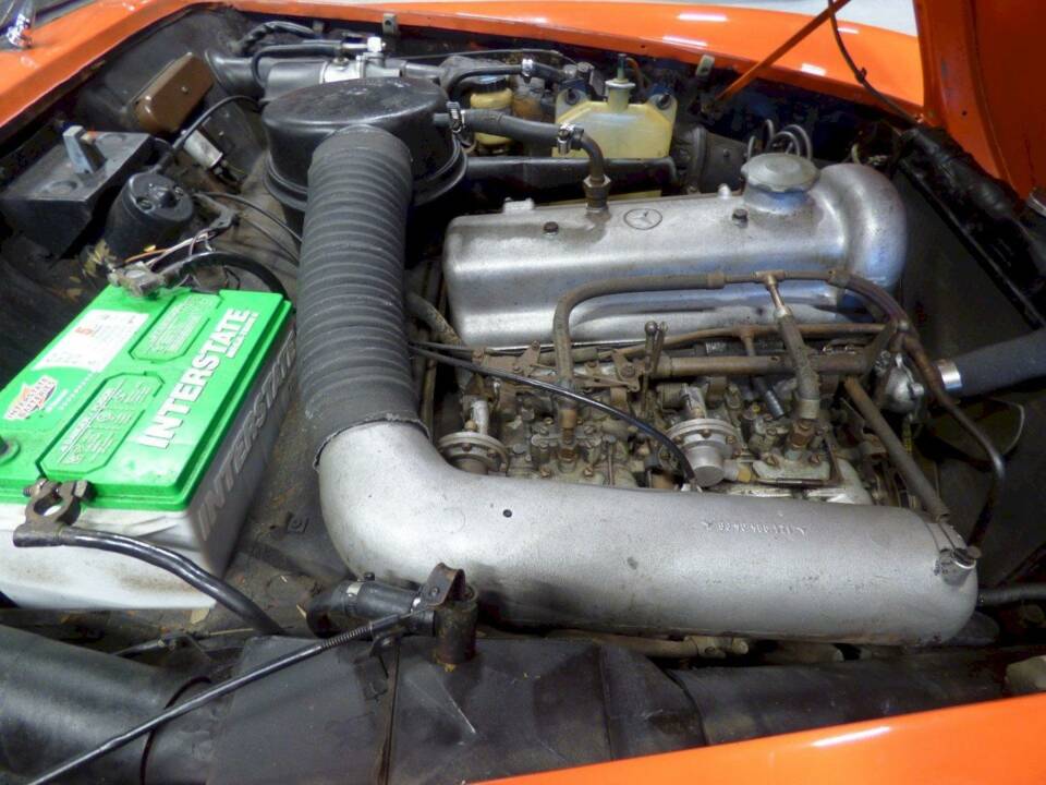 Image 19/33 of Mercedes-Benz 190 SL (1961)