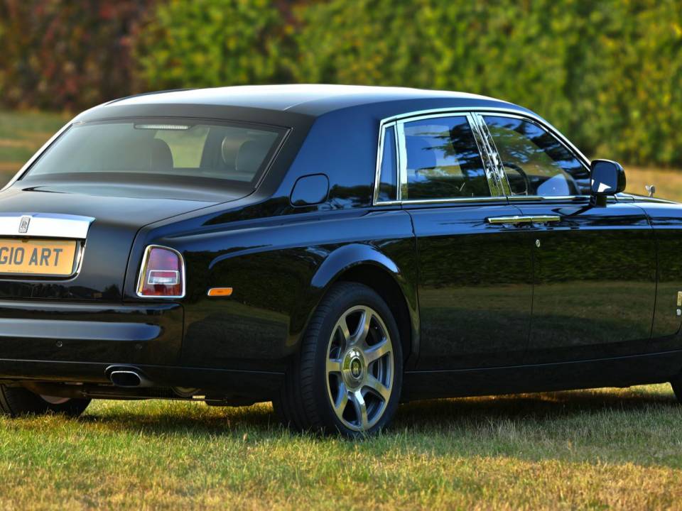 Image 22/50 de Rolls-Royce Phantom VII (2010)