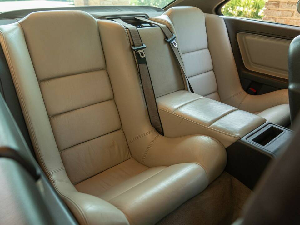 Bild 34/50 von BMW 850i (1990)