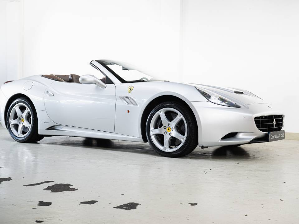 Bild 5/48 von Ferrari California (2010)