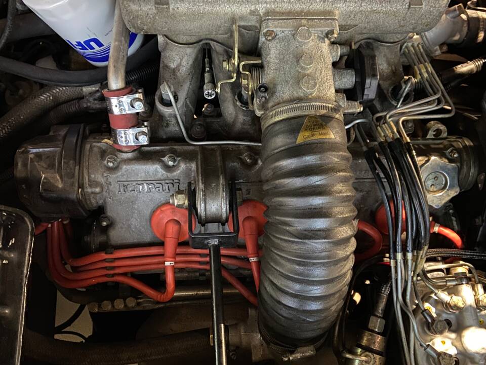 Afbeelding 35/41 van Ferrari 328 GTS (1989)