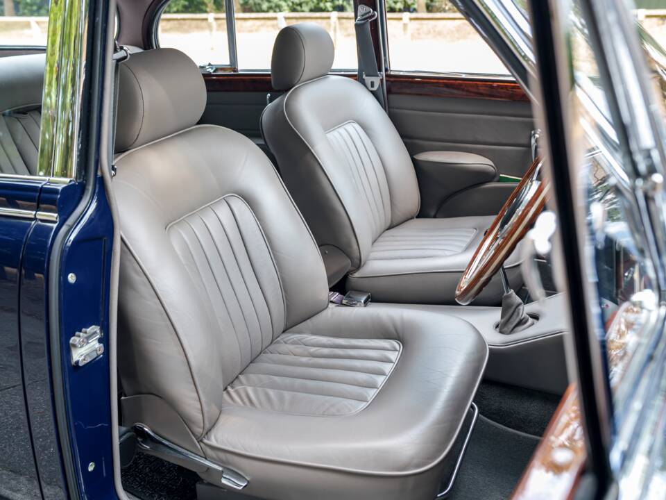 Bild 24/30 von Jaguar Mk II 3.8 (1960)
