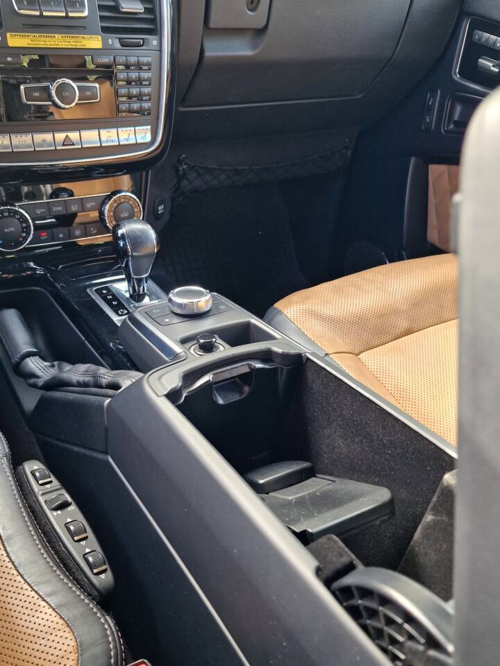 Immagine 53/92 di Mercedes-Benz G 500 Final Edition 200 (2013)