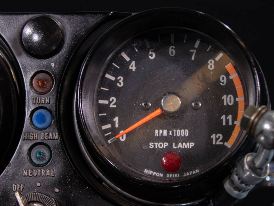 Imagen 17/50 de Kawasaki DUMMY (1975)