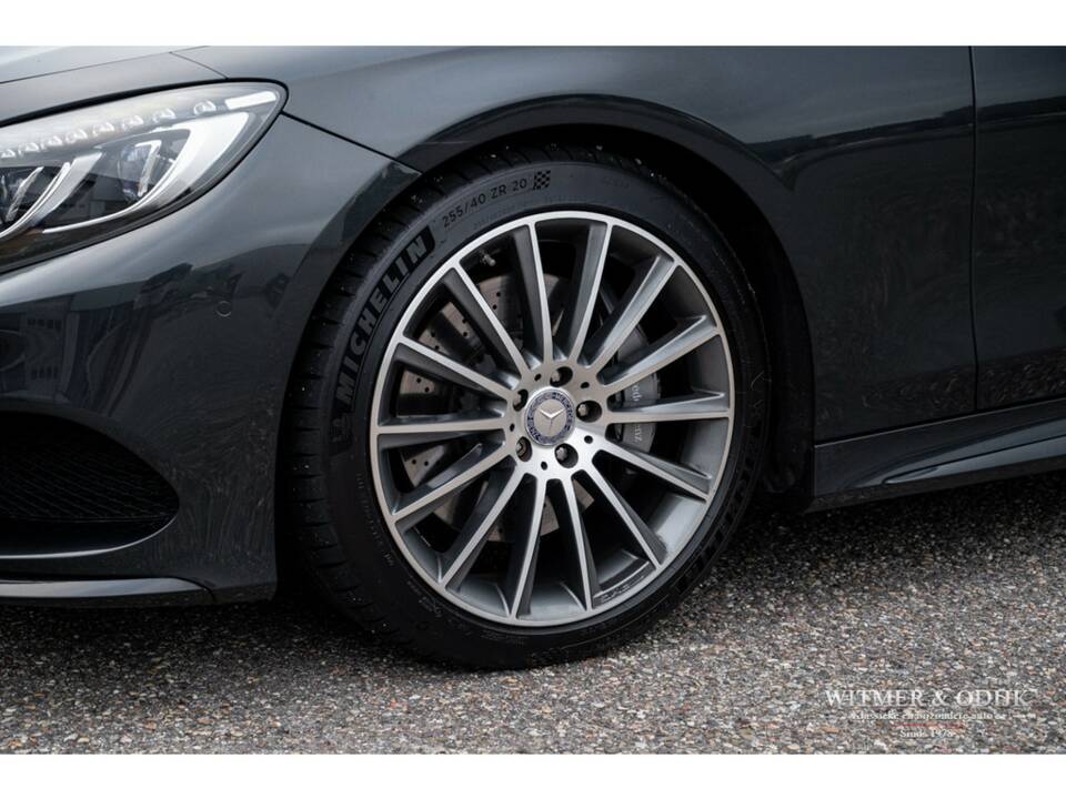 Image 33/36 of Mercedes-Benz S 500 4MATIC (2015)
