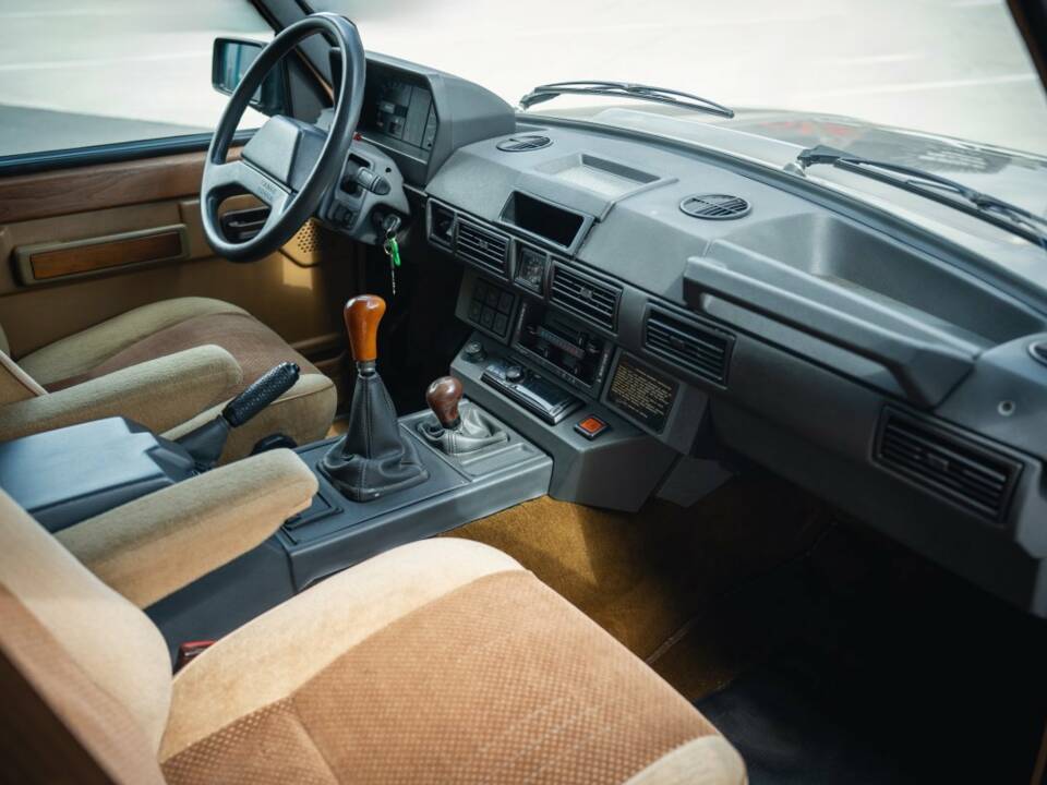 Image 6/15 of Land Rover Range Rover Classic EFI (1987)
