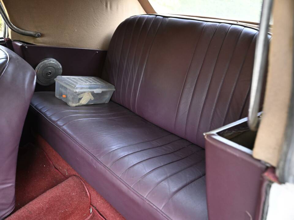 Image 22/38 of Alvis TD 21 (1962)