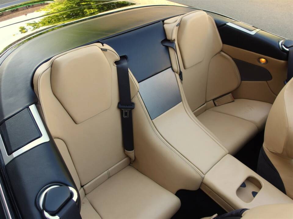 Bild 63/99 von Aston Martin DB 9 Volante (2006)