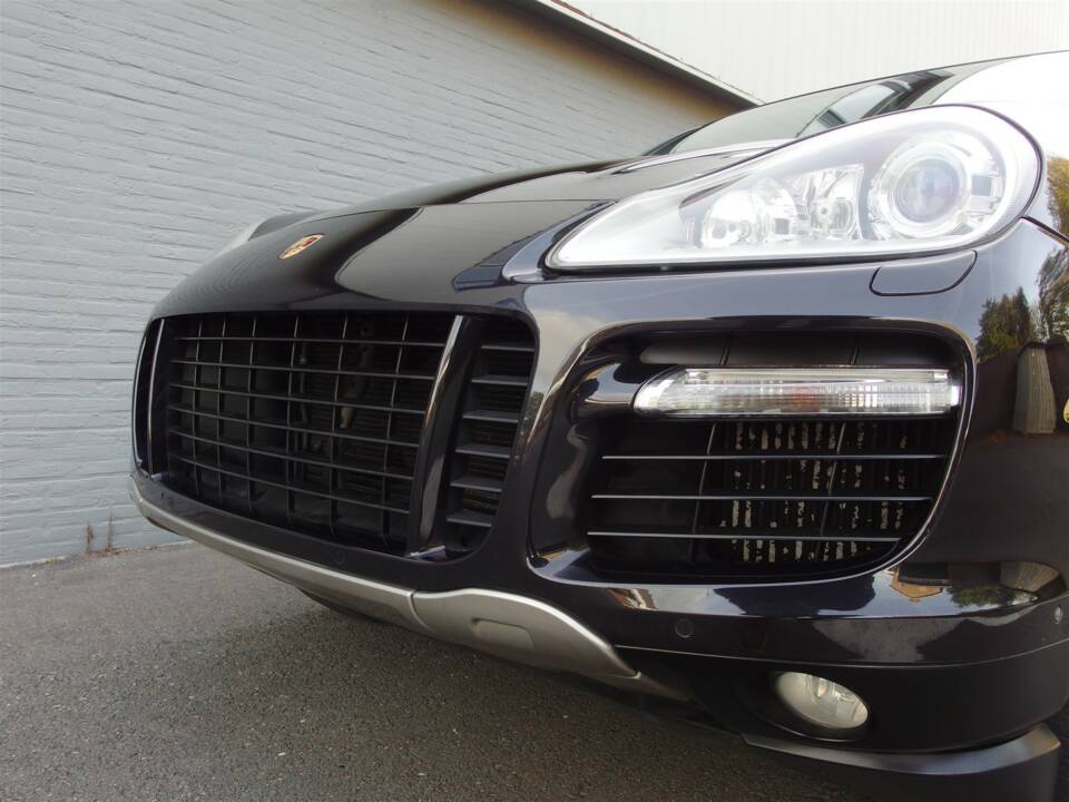 Imagen 14/97 de Porsche Cayenne Turbo (2007)