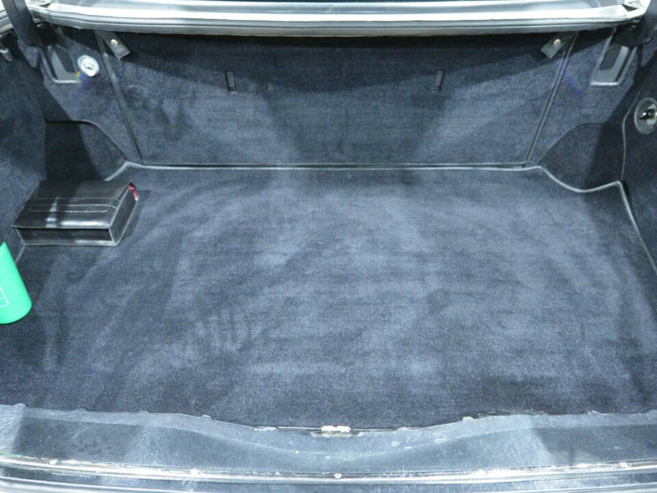 Image 46/50 of Bentley Continental R (1992)