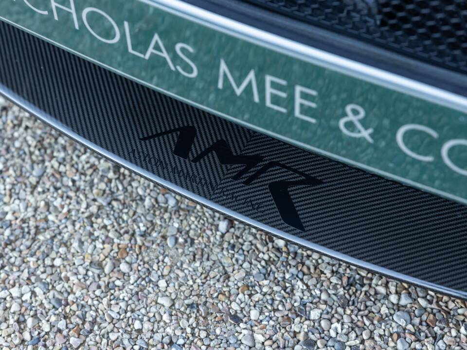 Image 14/53 of Aston Martin V12 Vantage AMR Roadster (2018)