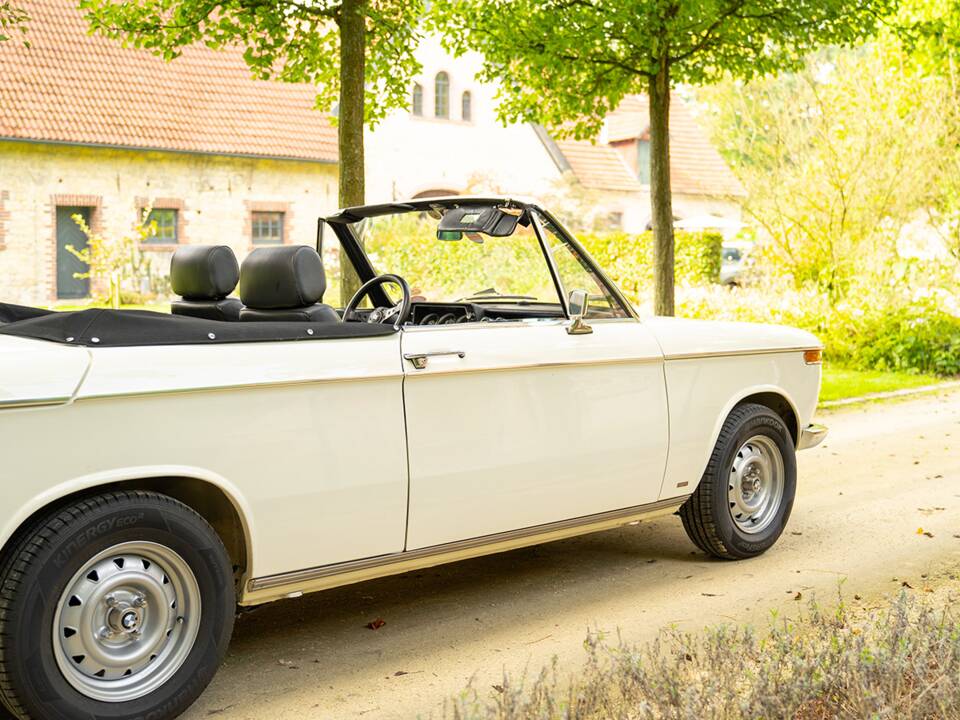 Immagine 17/76 di BMW 2000 (1971)