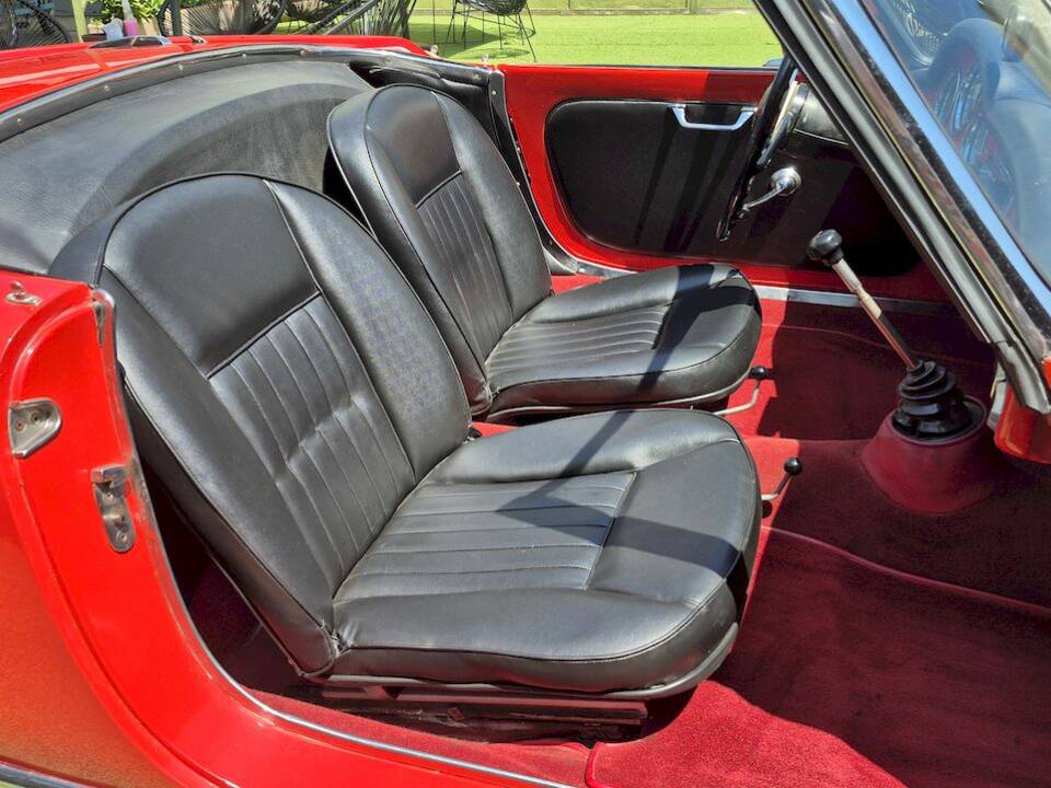 Image 34/71 of Alfa Romeo Giulietta Spider (1961)