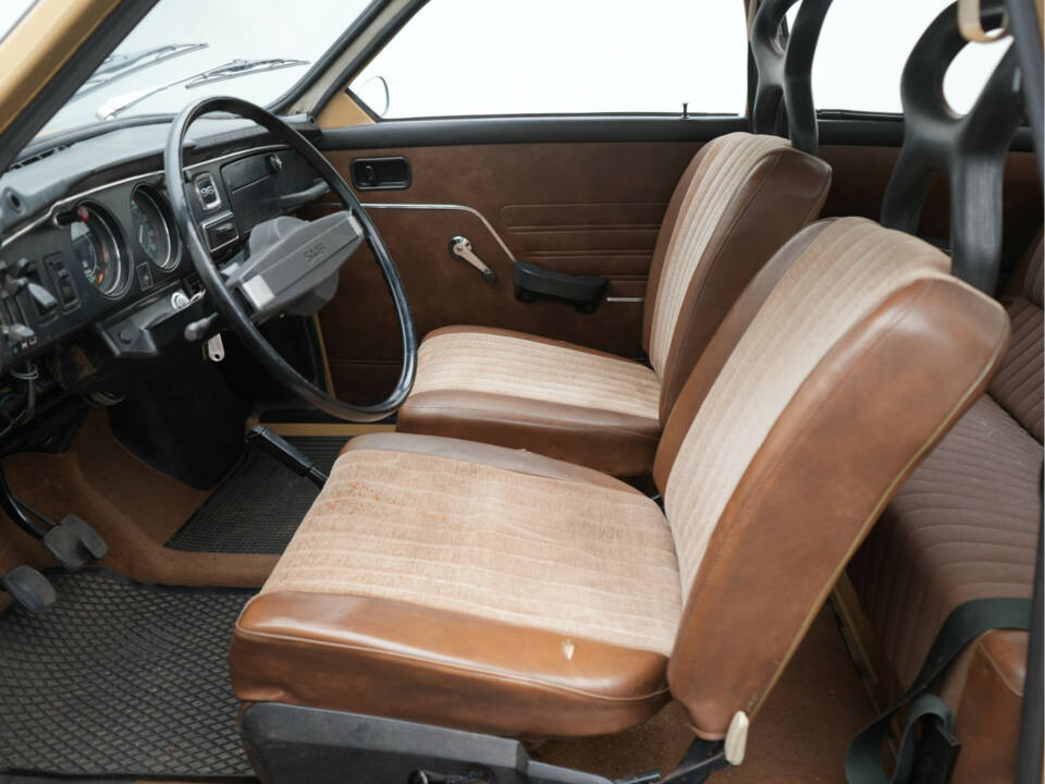 Image 11/33 of Saab 96 V4 (1972)