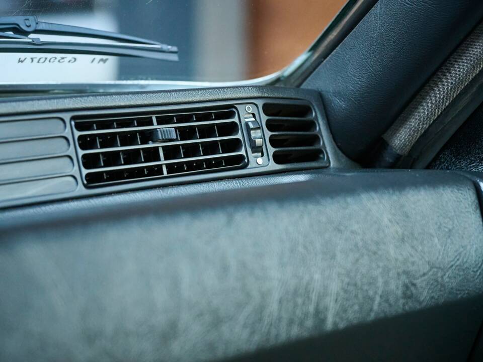 Bild 22/40 von BMW M 635 CSi (1984)