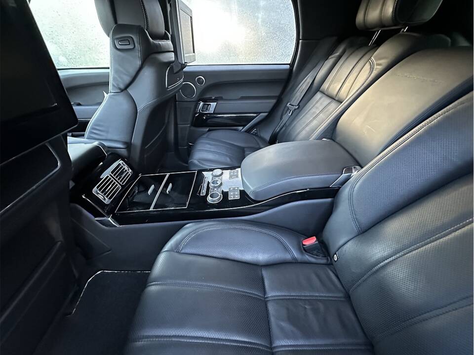Image 29/38 of Land Rover Range Rover V8 SV Autobiography (2016)