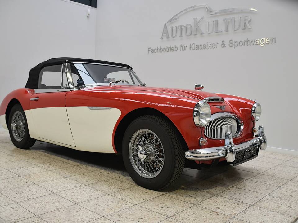 Immagine 1/20 di Austin-Healey 3000 Mk II (BJ7) (1962)