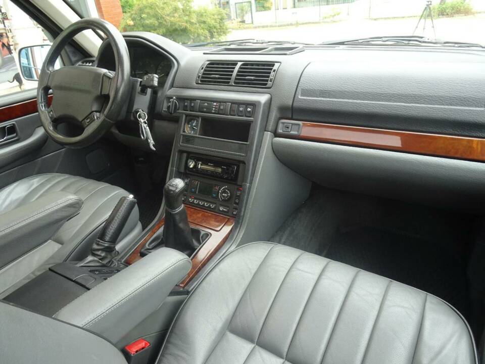 Image 38/42 of Land Rover Range Rover 2.5 DSE (2000)