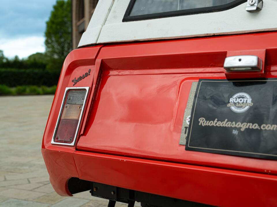 Bild 9/50 von Ebro Jeepster Commando C-101 (1976)
