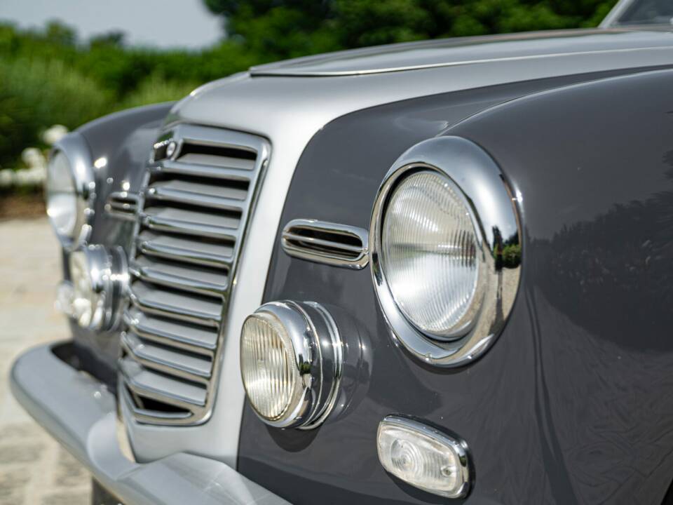 Image 17/50 de Lancia Augusta Ghia (1935)