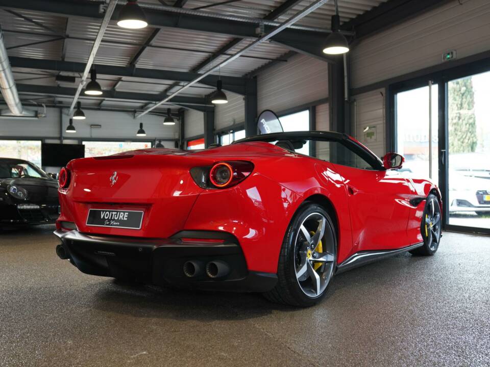 Imagen 2/50 de Ferrari Portofino M (2022)