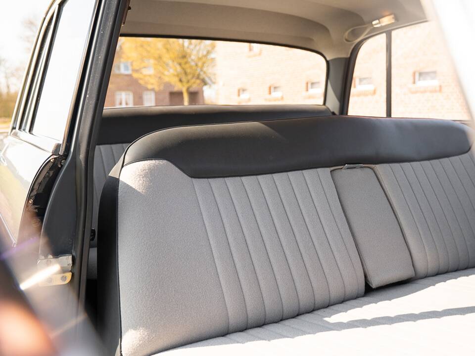 Afbeelding 30/39 van Alfa Romeo 2600 Berlina (1962)