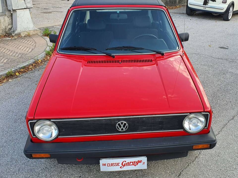 Afbeelding 6/50 van Volkswagen Golf Mk I Convertible 1.1 (1981)