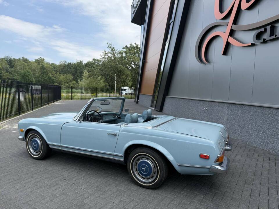 Image 6/43 de Mercedes-Benz 280 SL (1969)