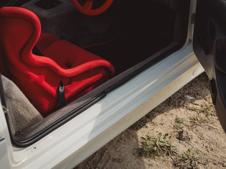 Image 38/50 of Ford Sierra RS Cosworth (1987)