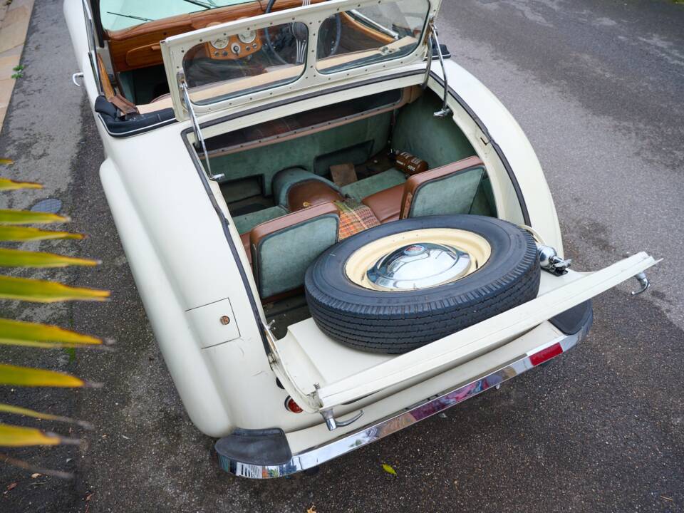 Bild 20/50 von Triumph 2000 Roadster (1949)