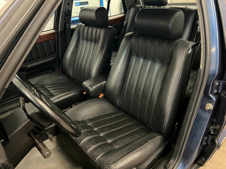 Bild 8/16 von Lancia Thema 8.32 (1988)