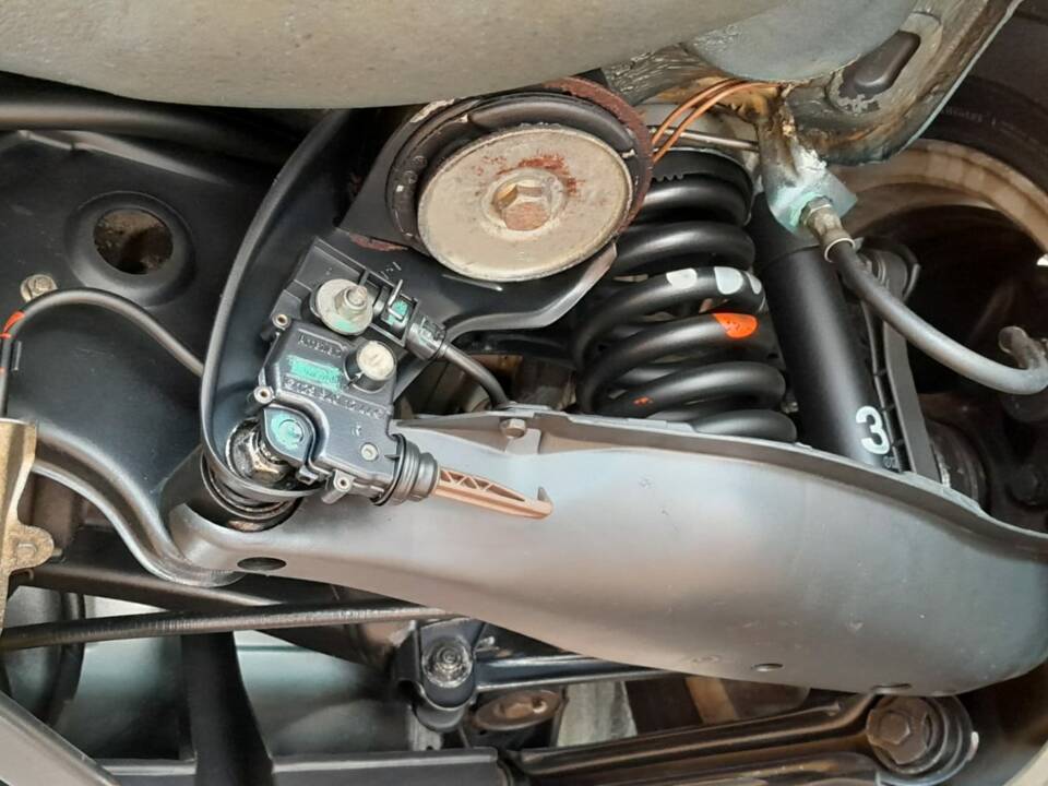 Immagine 40/52 di Mercedes-Benz 300 CE-24 (1993)