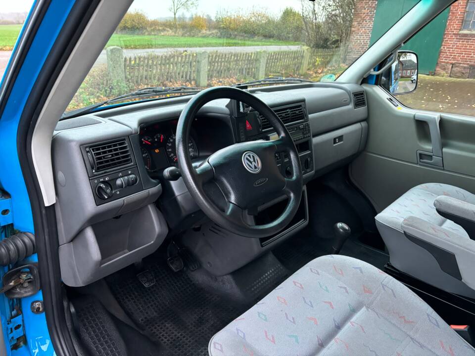 Image 6/36 of Volkswagen T4 Kombi 2.5 TDI (2003)