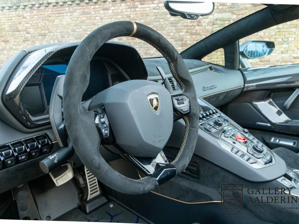 Afbeelding 30/50 van Lamborghini Aventador LP 770-4 SVJ Roadster (2020)
