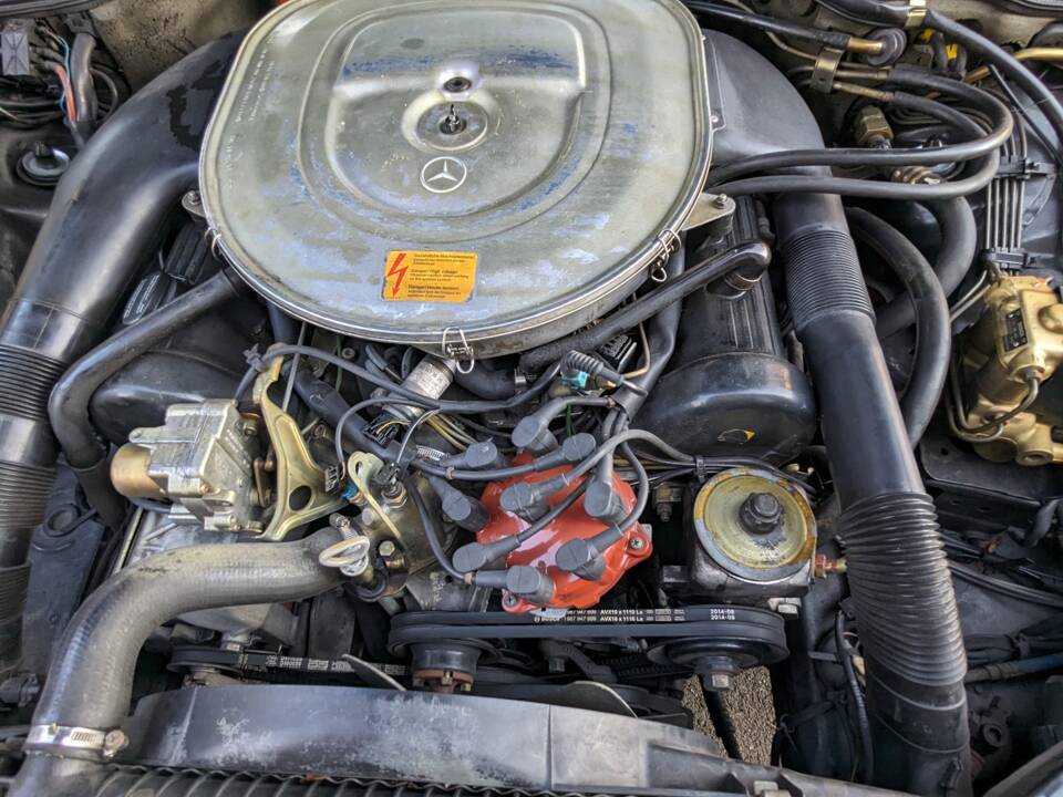 Image 25/29 of Mercedes-Benz 500 SEL (1990)