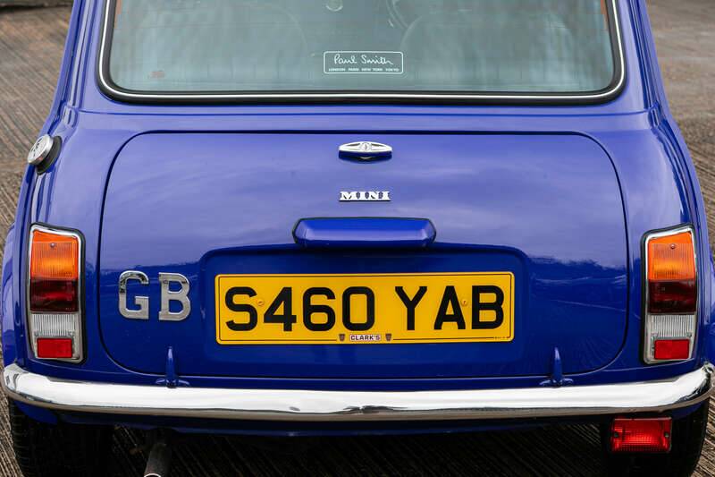 Image 17/34 of Rover Mini "Paul Smith" (1999)
