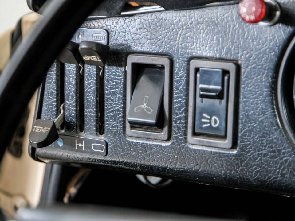 Image 24/50 de Saab 96 V4 (1971)