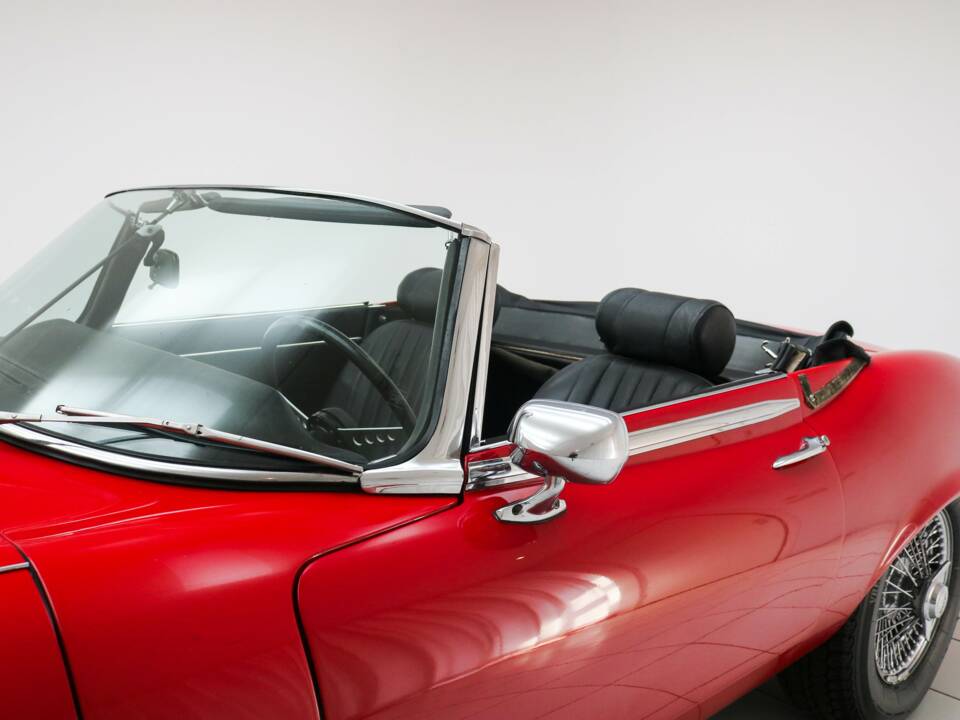 Bild 28/48 von Jaguar E-Type V12 (1973)