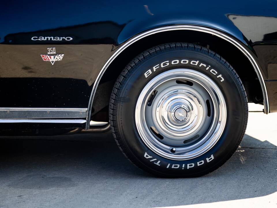 Image 22/29 of Chevrolet Camaro (1967)