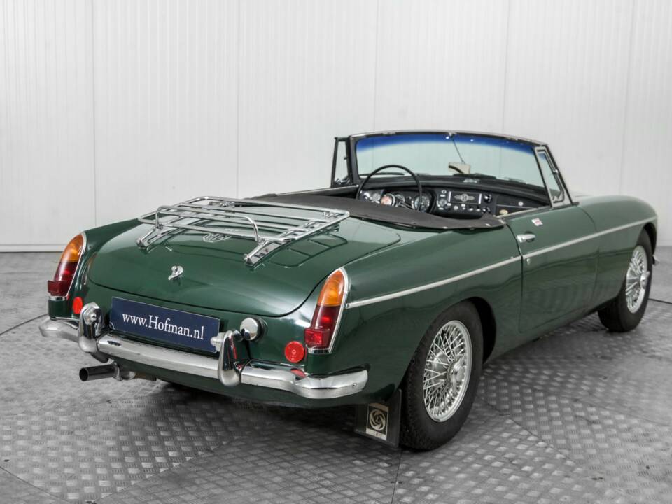 Afbeelding 27/50 van MG MGB (1965)