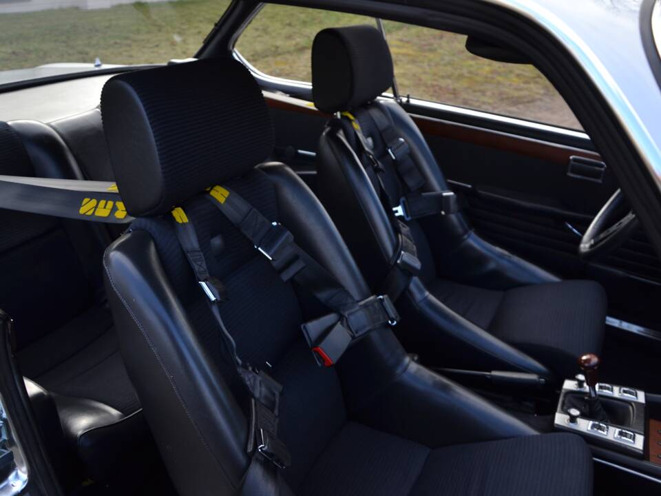 Image 21/26 of BMW 3.0 CSL (1973)