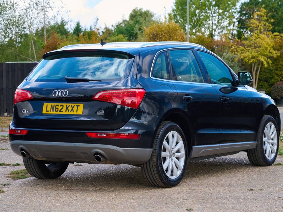 Bild 3/50 von Audi Q5 3.2 FSI (2013)