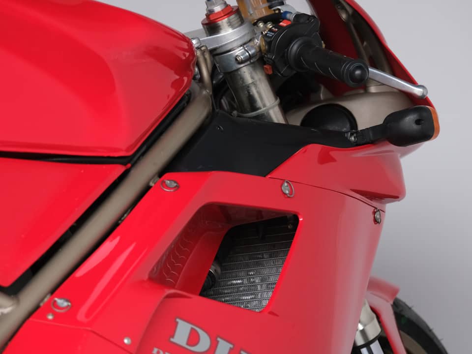 Bild 86/93 von Ducati 916 Strada (1994)