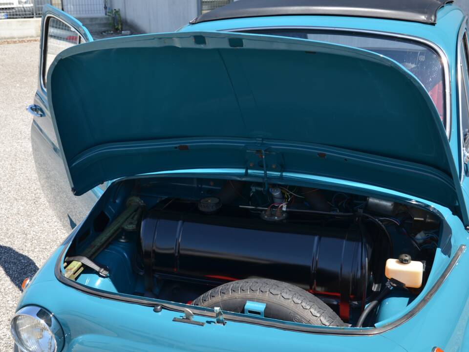 Bild 10/10 von FIAT 500 L (1969)