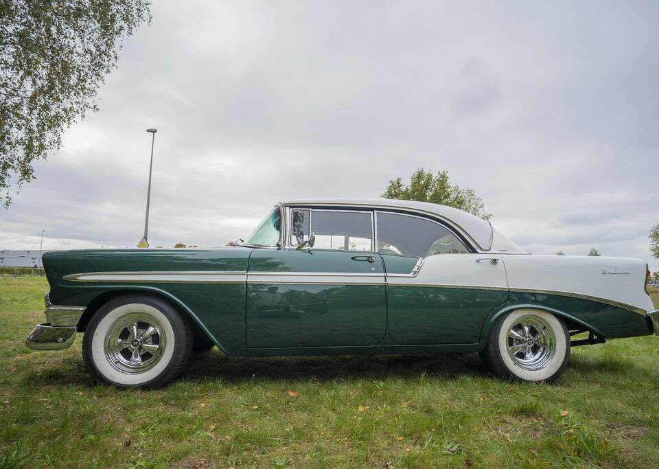 Bild 4/8 von Chevrolet Bel Air Sedan (1956)