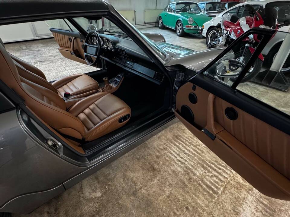 Bild 5/6 von Porsche 911 Carrera 2 (1900)