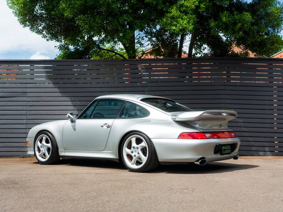 Bild 2/58 von Porsche 911 Carrera 4S (1996)